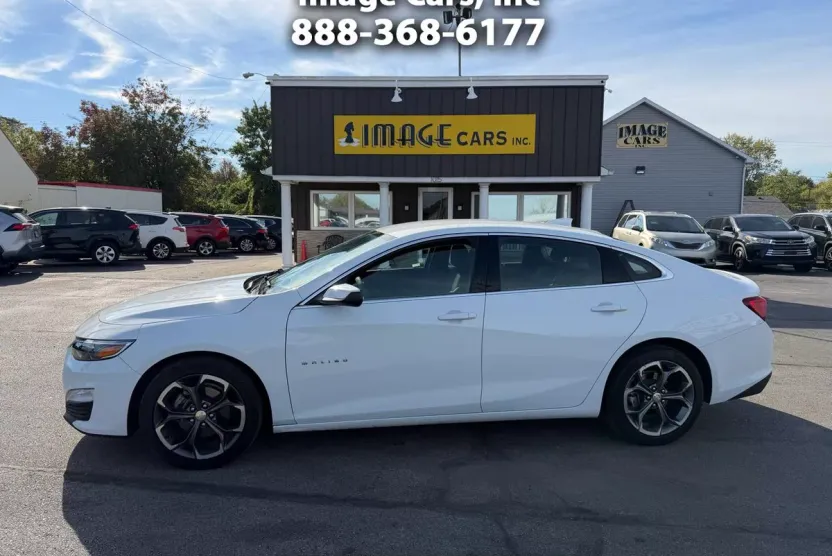 2023 Chevrolet Malibu 1LT photo 1
