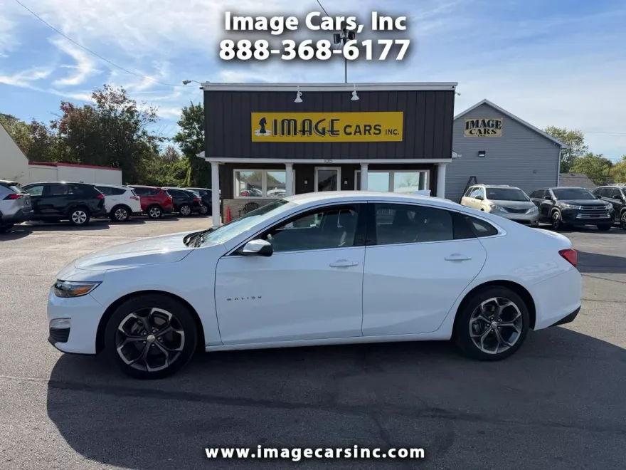 2023 Chevrolet Malibu 1LT photo 1