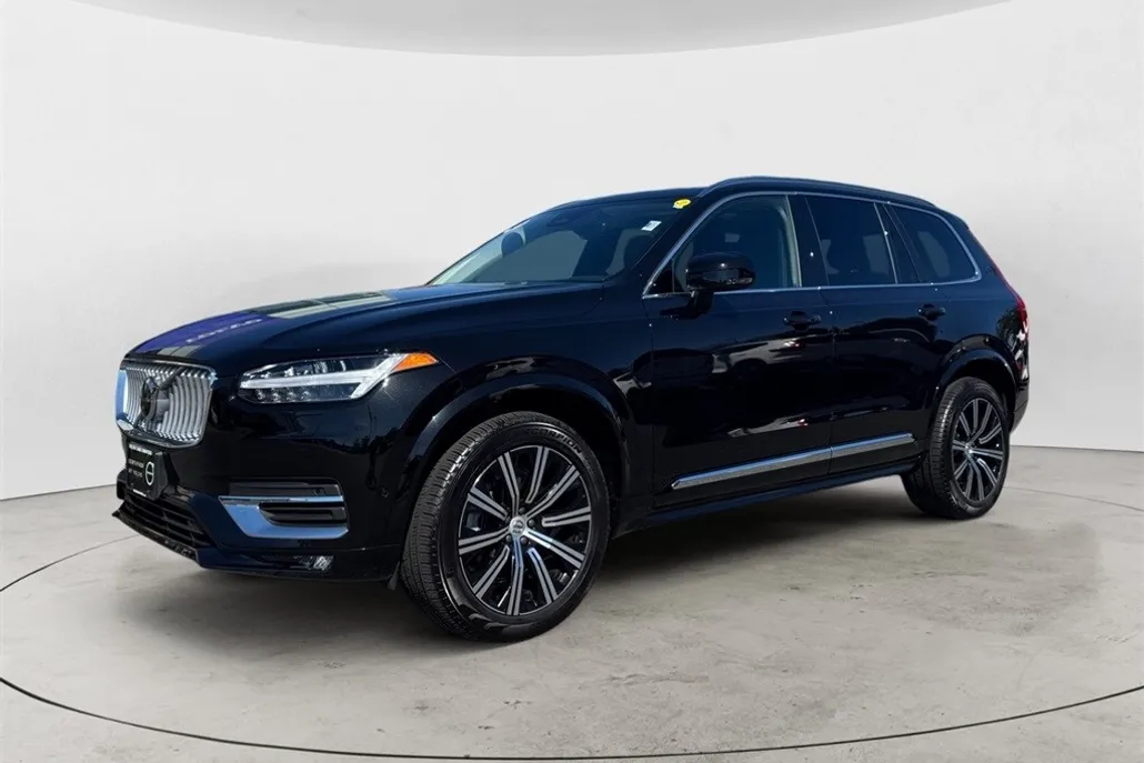 2024 Volvo XC90 Plus photo 1