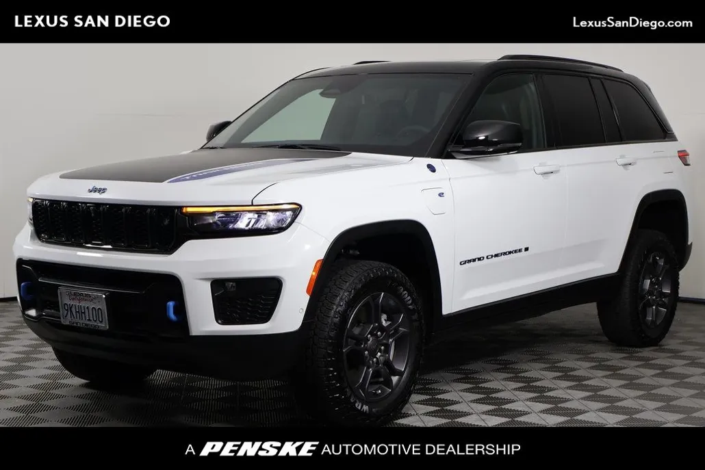 2023 Jeep Grand Cherokee Trailhawk 4xe photo 1
