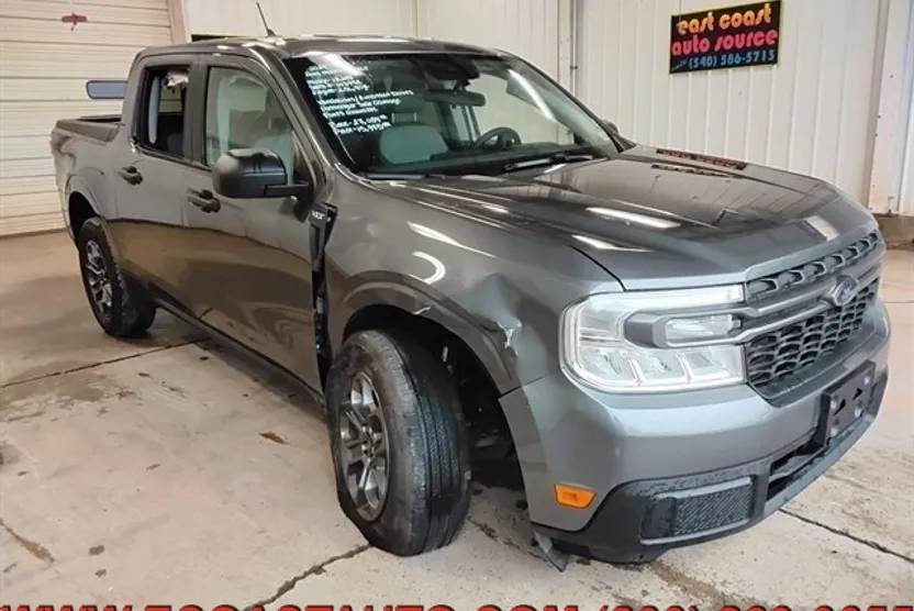 2024 Ford Maverick XLT photo 1