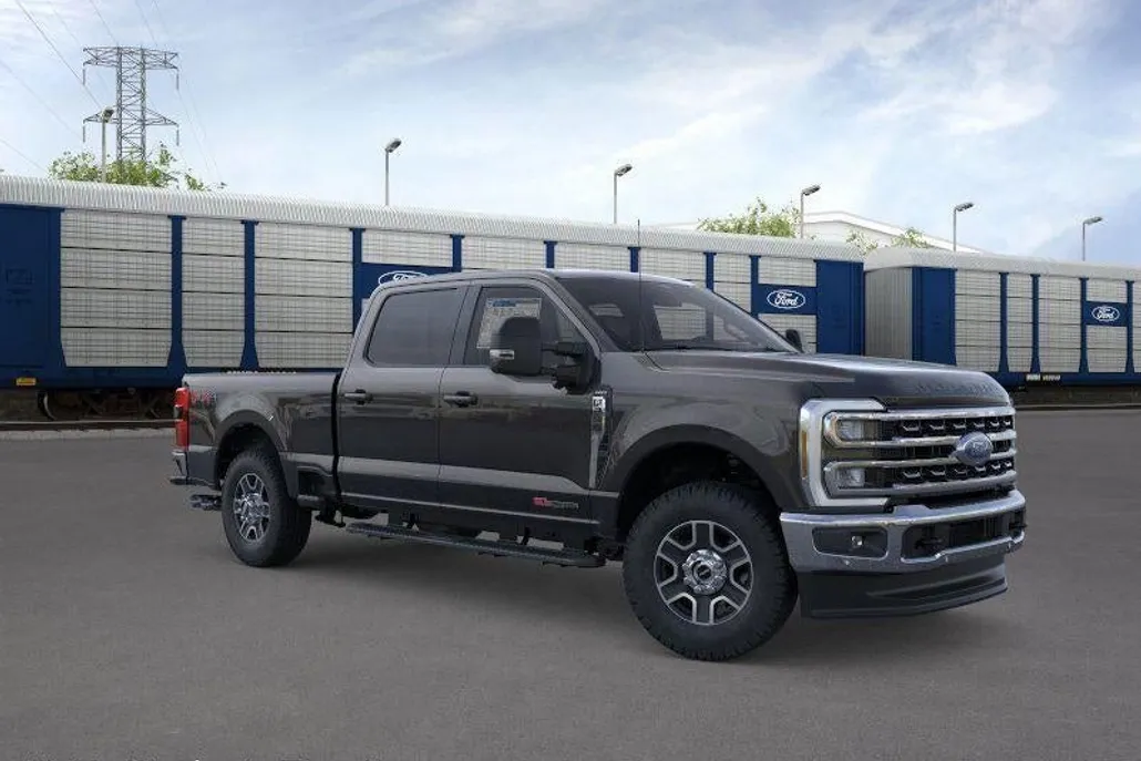 2026 Ford F-250 Lariat photo 1