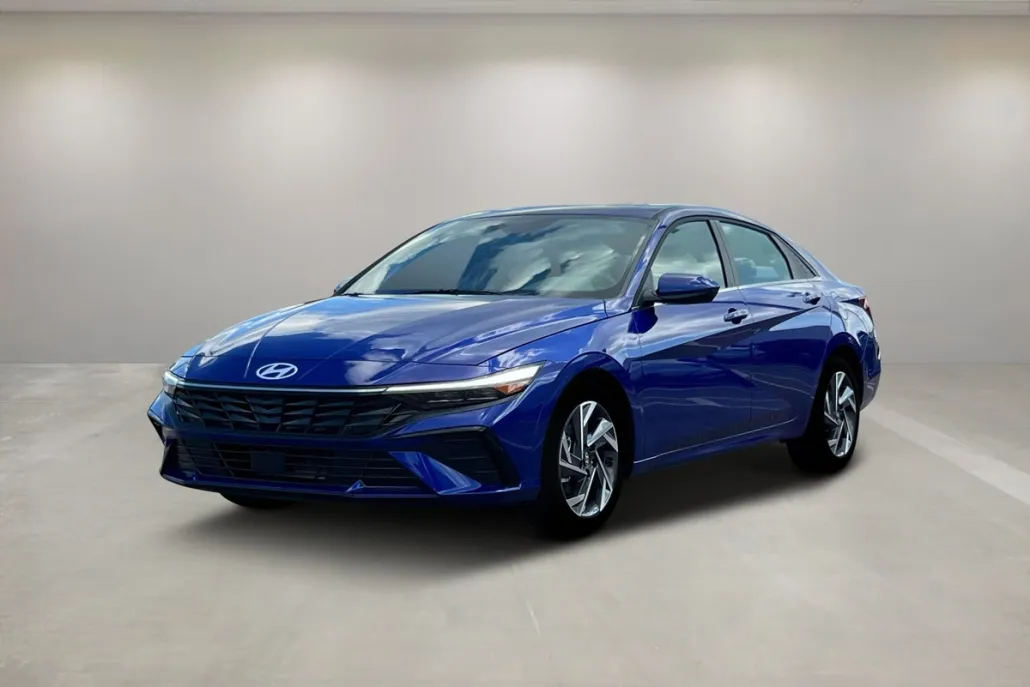 2025 Hyundai Elantra SEL Convenience photo 1