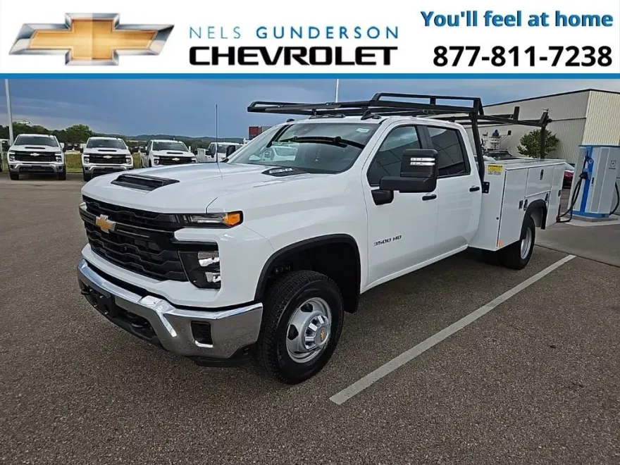 2024 Chevrolet Silverado 3500HD Work Truck photo 1
