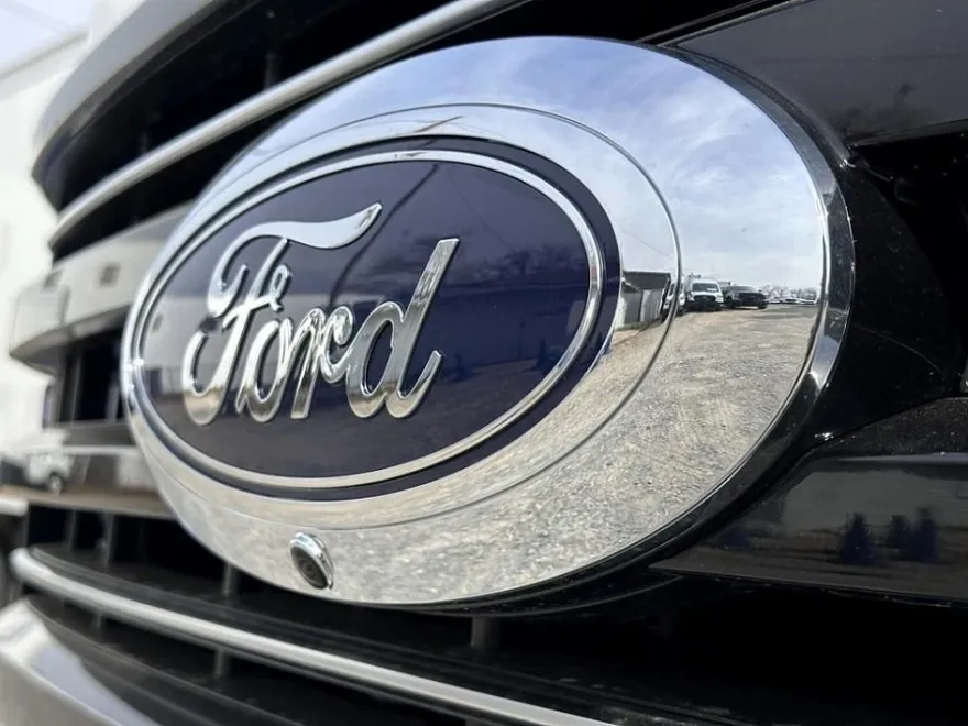 2025 Ford F-250 photo 15