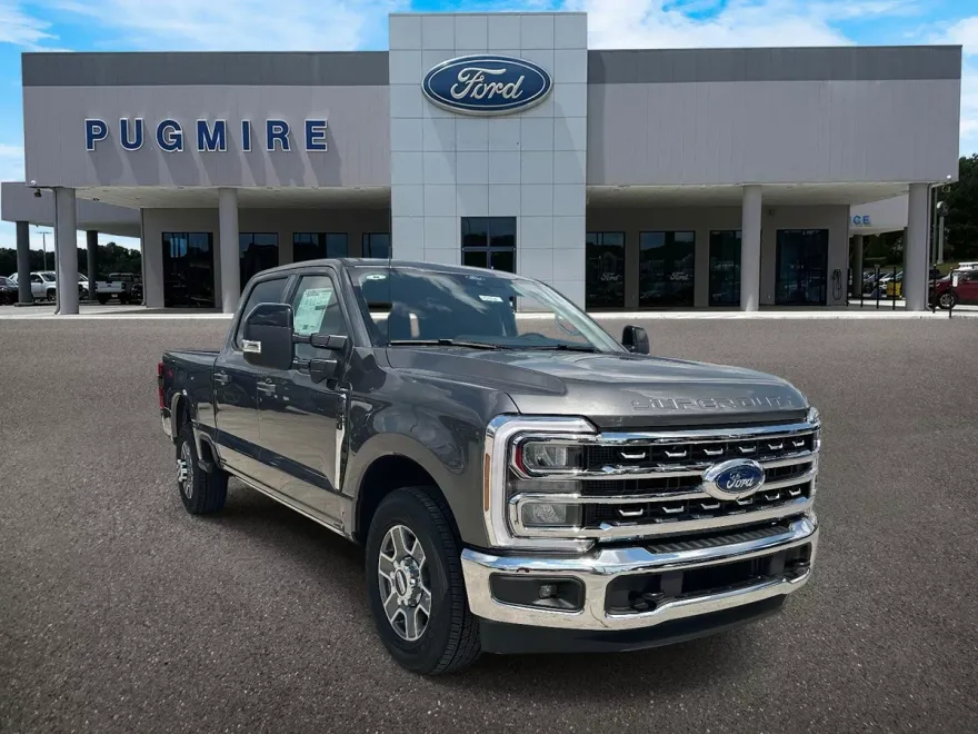 2026 Ford F-350 Lariat photo 1