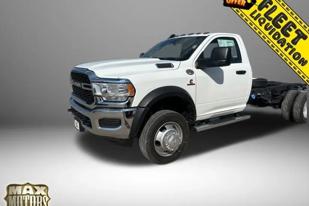 2024 Ram 5500 Tradesman photo 1