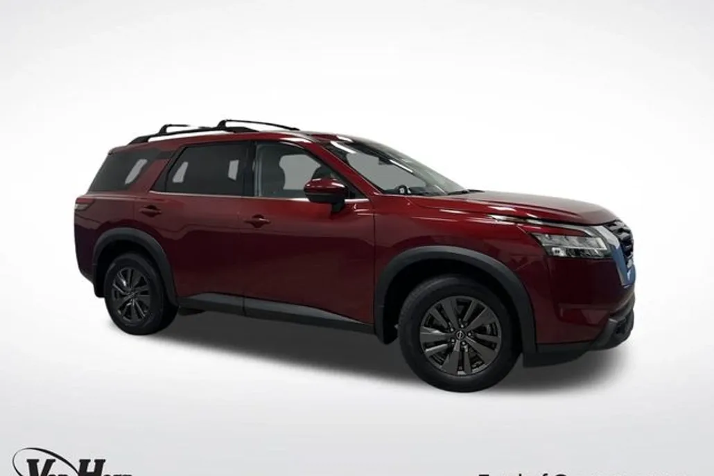 2022 Nissan Pathfinder SV photo 1