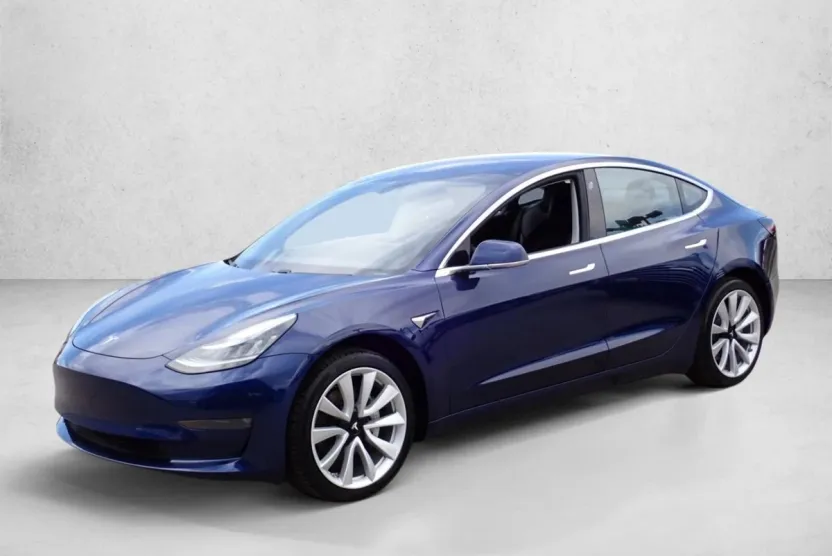 2018 Tesla Model 3 Long Range photo 1