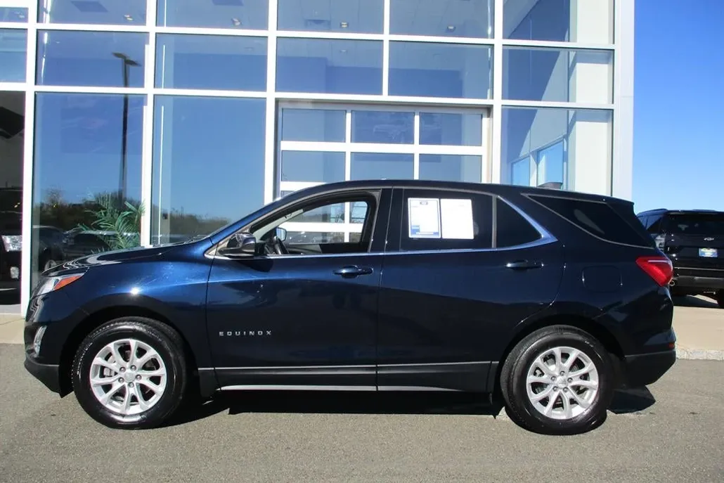 2020 Chevrolet Equinox LT photo 1