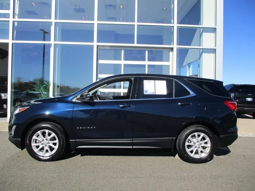 2020 Chevrolet Equinox LT photo 1