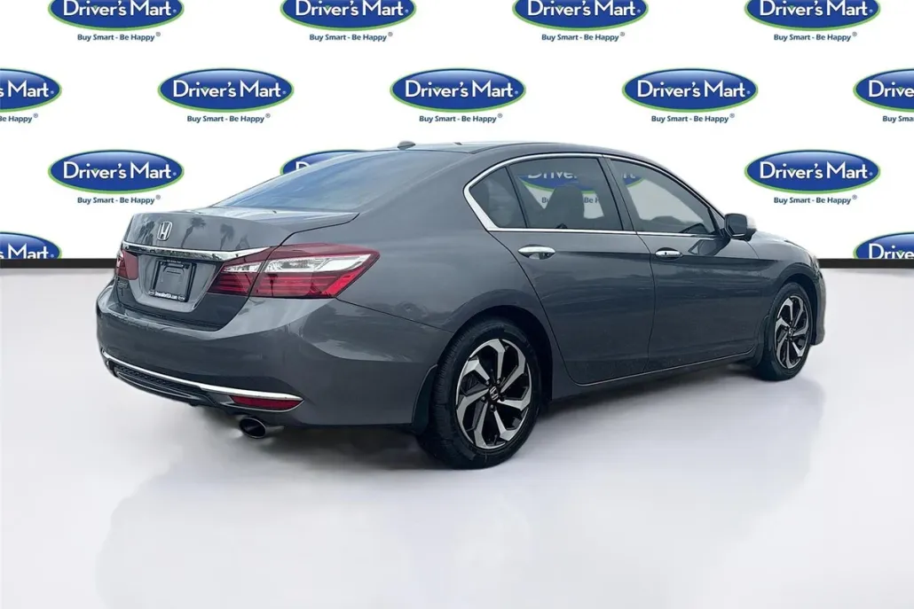 2016 Honda Accord EX photo 1