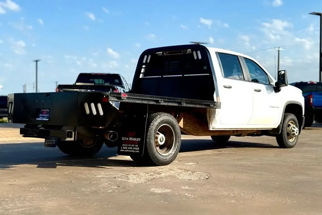 2022 Chevrolet Silverado 3500HD Work Truck photo 1