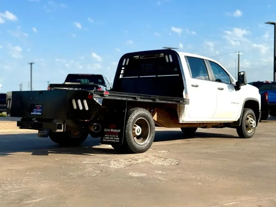 2022 Chevrolet Silverado 3500HD Work Truck photo 1