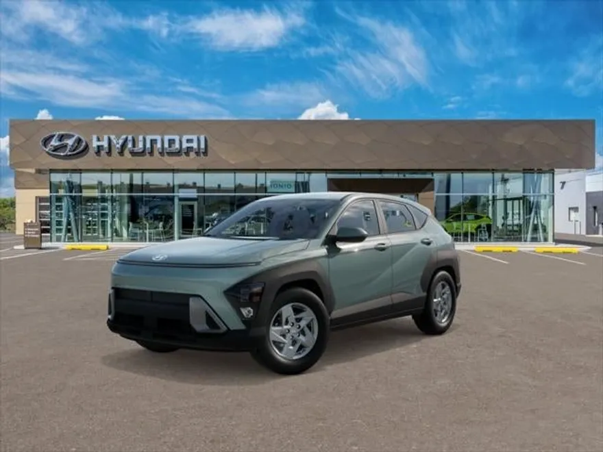 2026 Hyundai Kona SE photo 1