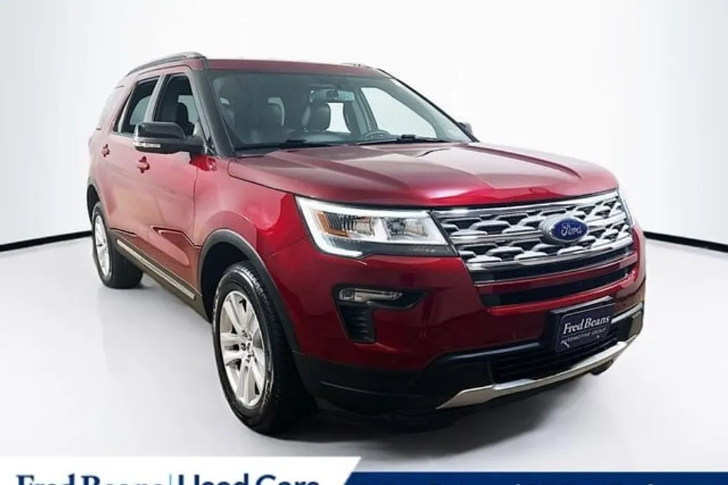 2018 Ford Explorer XLT photo 1