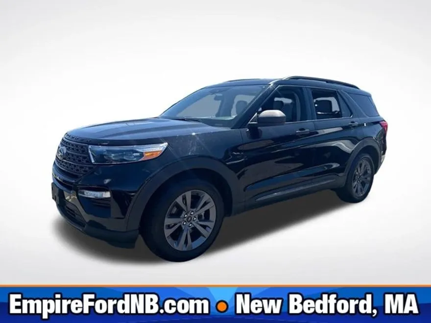 2021 Ford Explorer XLT photo 1