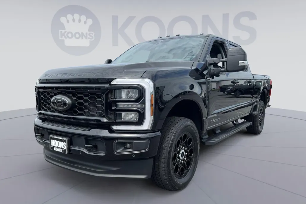 2025 Ford F-350 photo 1