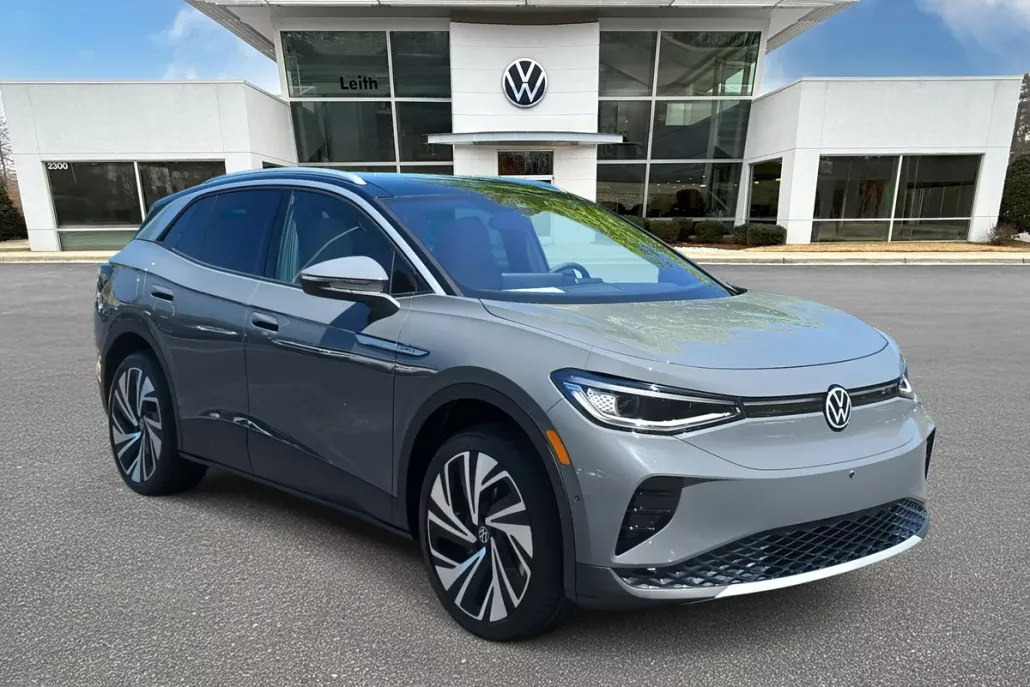 2025 Volkswagen ID.4 Pro Plus photo 1