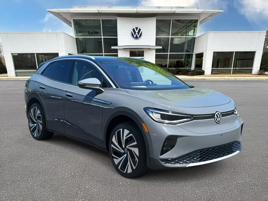 2025 Volkswagen ID.4 Pro Plus photo 1