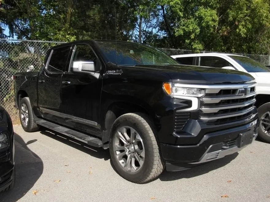 2023 Chevrolet Silverado 1500 High Country photo 1