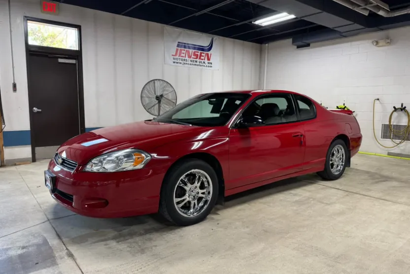 2007 Chevrolet Monte Carlo LT photo 1