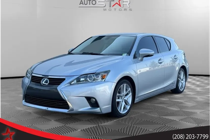 2016 Lexus CT 200h photo 1