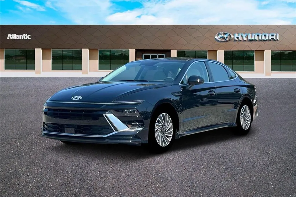 2025 Hyundai Sonata Hybrid SEL photo 1