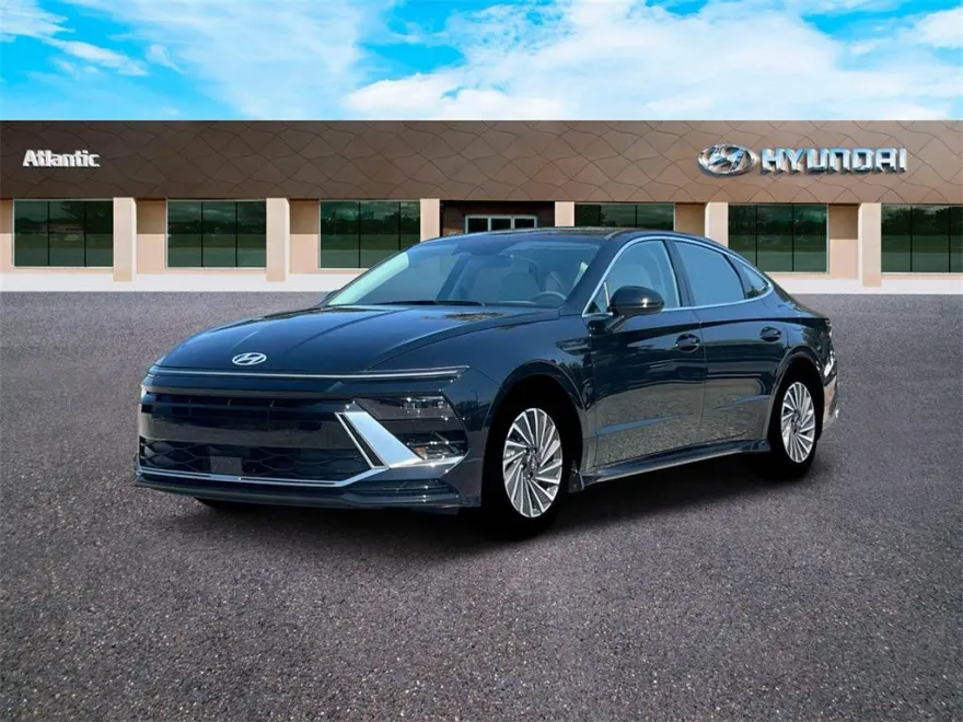 2025 Hyundai Sonata Hybrid SEL photo 1