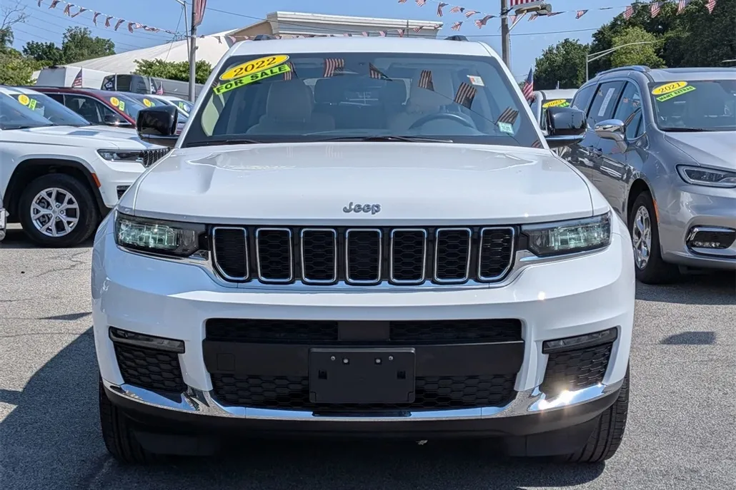 2022 Jeep Grand Cherokee Limited photo 1