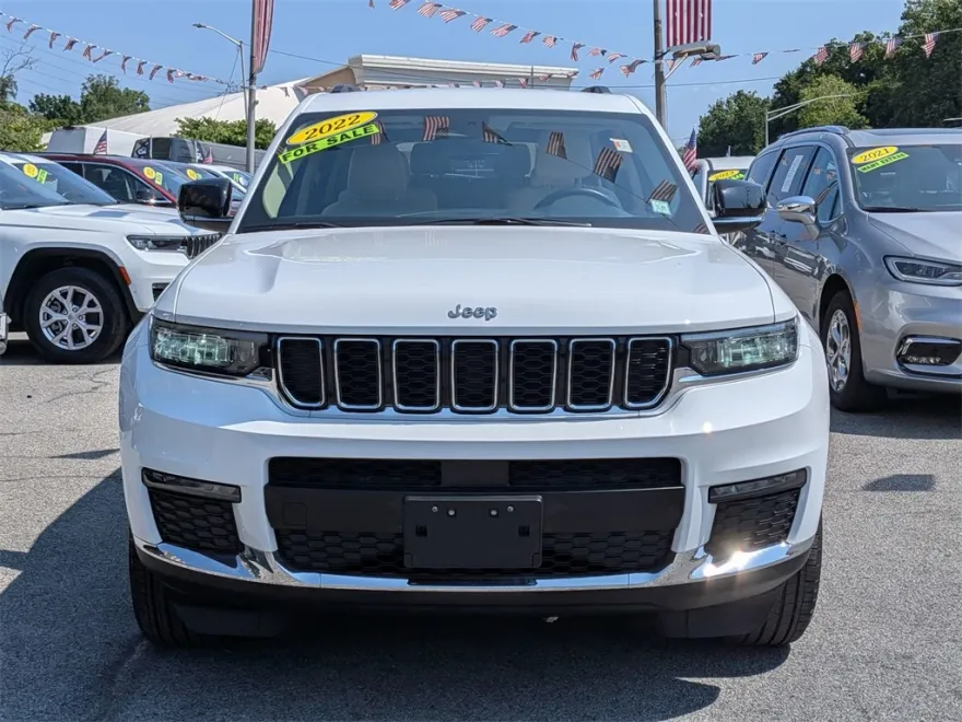 2022 Jeep Grand Cherokee Limited photo 1