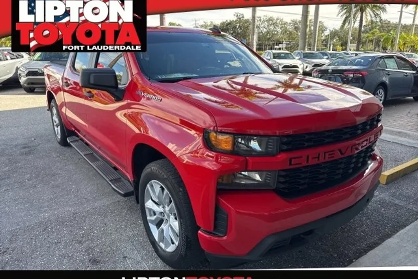 2022 Chevrolet Silverado 1500 Custom photo 1