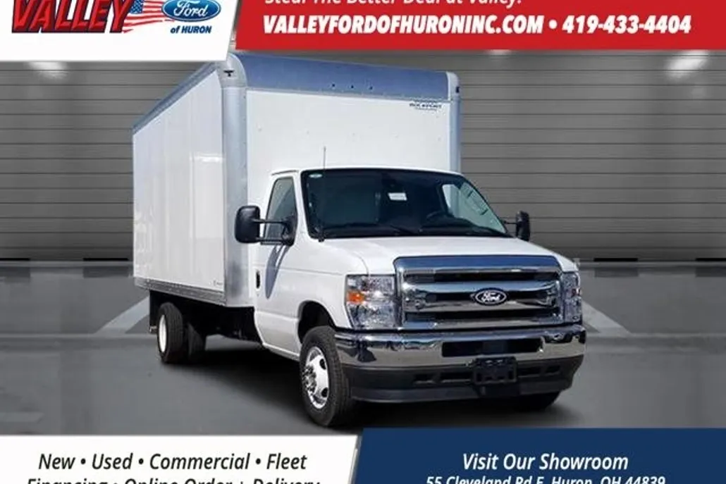 2026 Ford E-450 photo 1