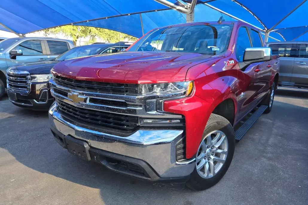 2021 Chevrolet Silverado 1500 LT photo 1