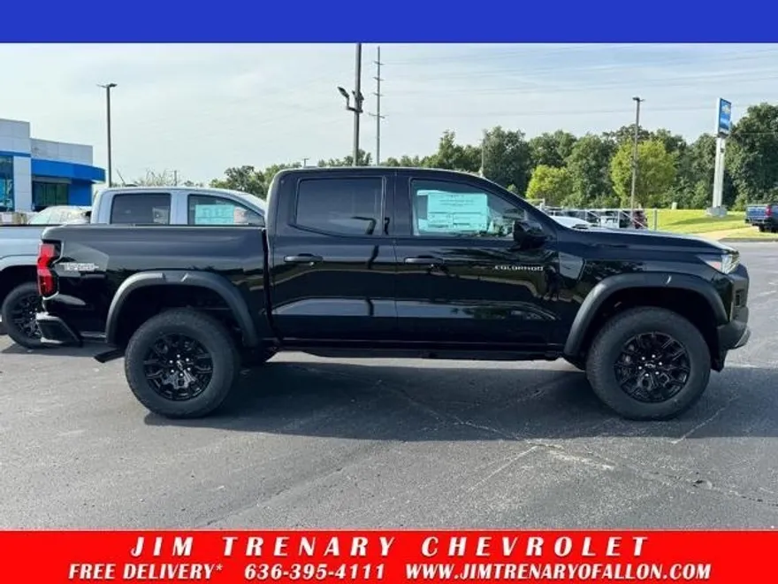 2026 Chevrolet Colorado Trail Boss photo 1