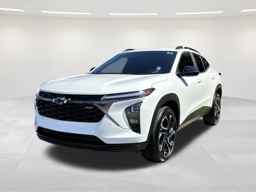 2024 Chevrolet Trax photo 1