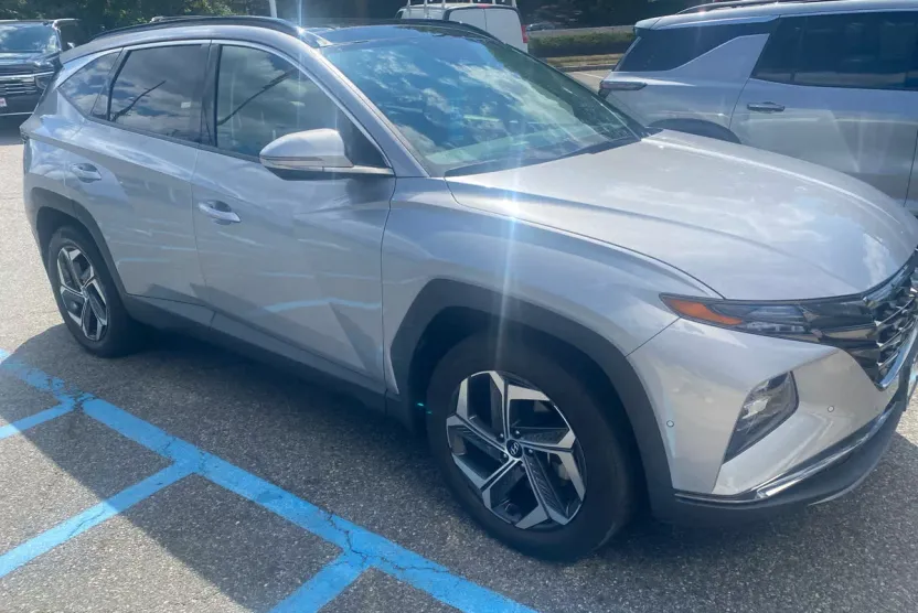 2022 Hyundai Tucson Limited photo 1