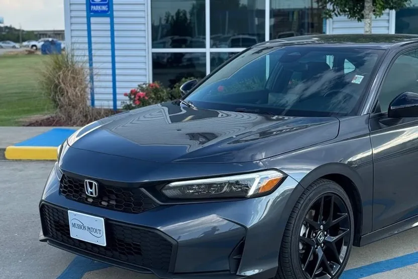 2025 Honda Civic Sport photo 1