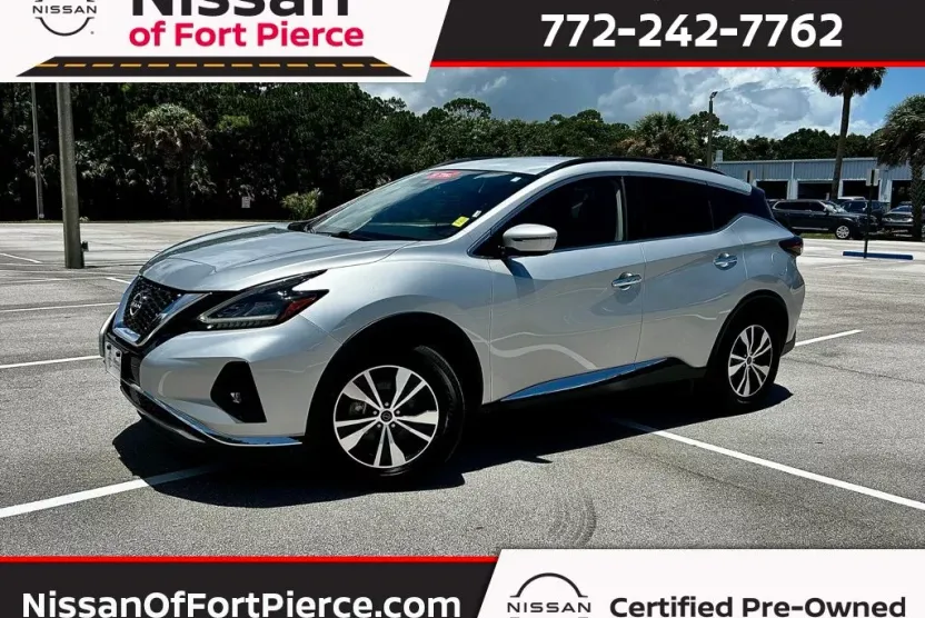 2023 Nissan Murano SV photo 1