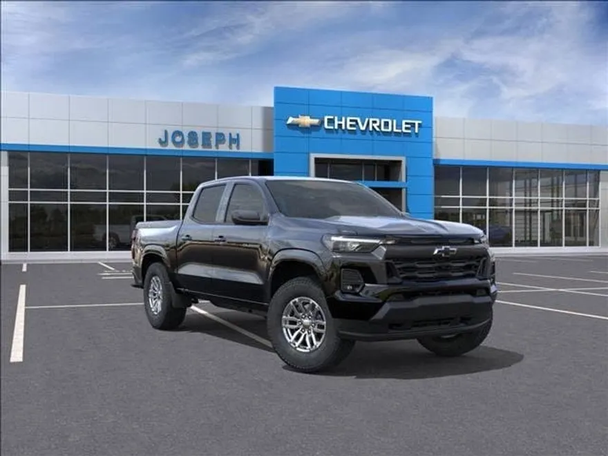 2026 Chevrolet Colorado LT photo 1