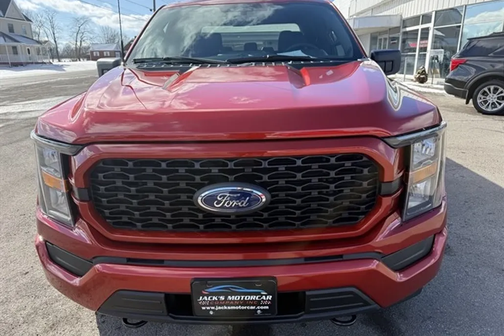 2023 Ford F-150 STX photo 1