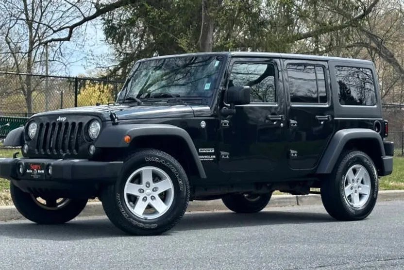 2017 Jeep Wrangler Unlimited Sport S photo 1