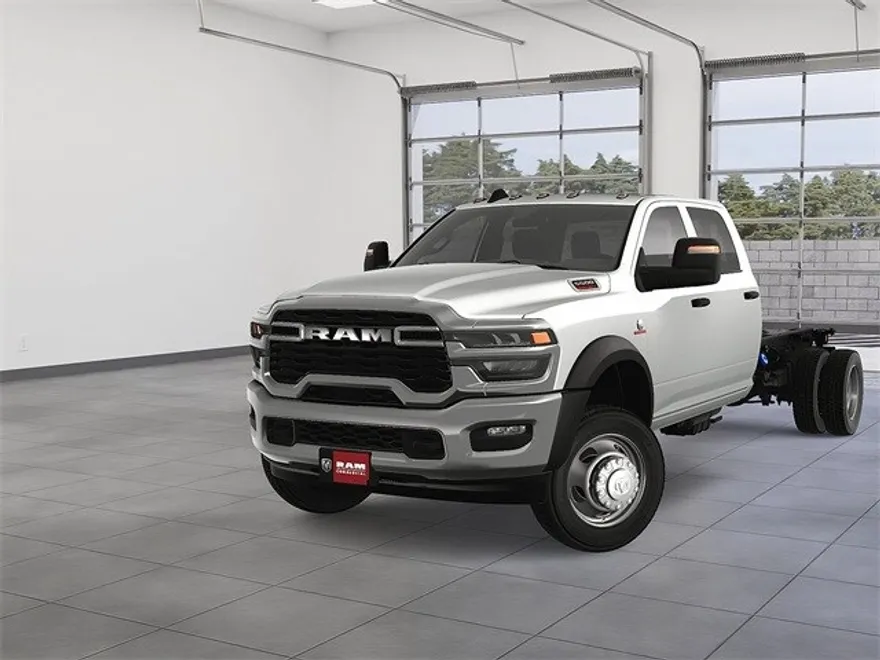 2025 Ram 5500 Tradesman photo 1