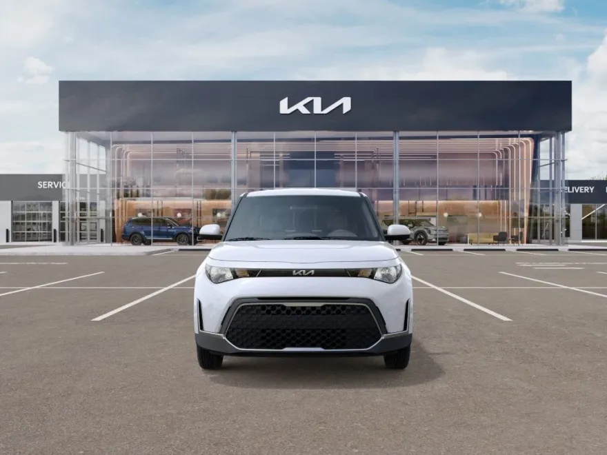 2025 Kia Soul LX photo 1