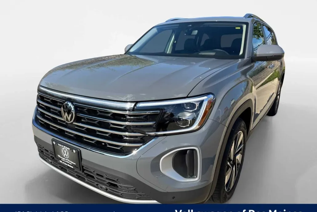 2026 Volkswagen Atlas SEL photo 1