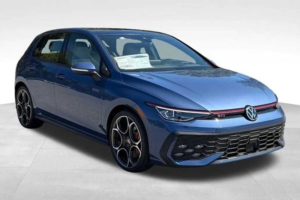 2025 Volkswagen Golf GTI Autobahn photo 1