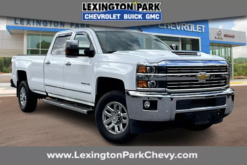 2018 Chevrolet Silverado 3500HD LTZ photo 1