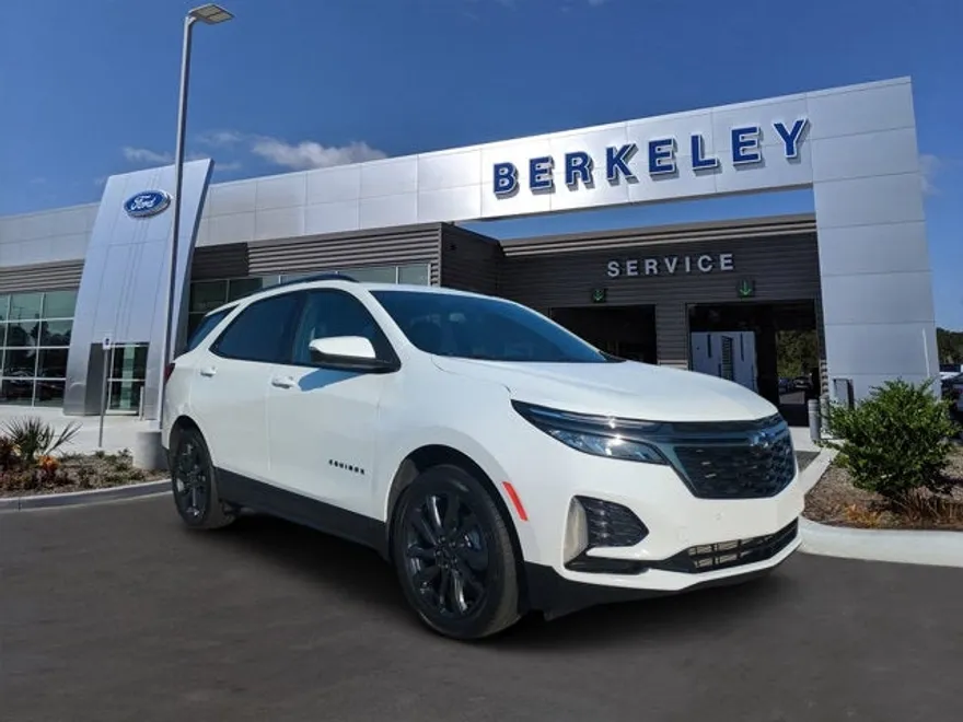 2023 Chevrolet Equinox RS photo 1