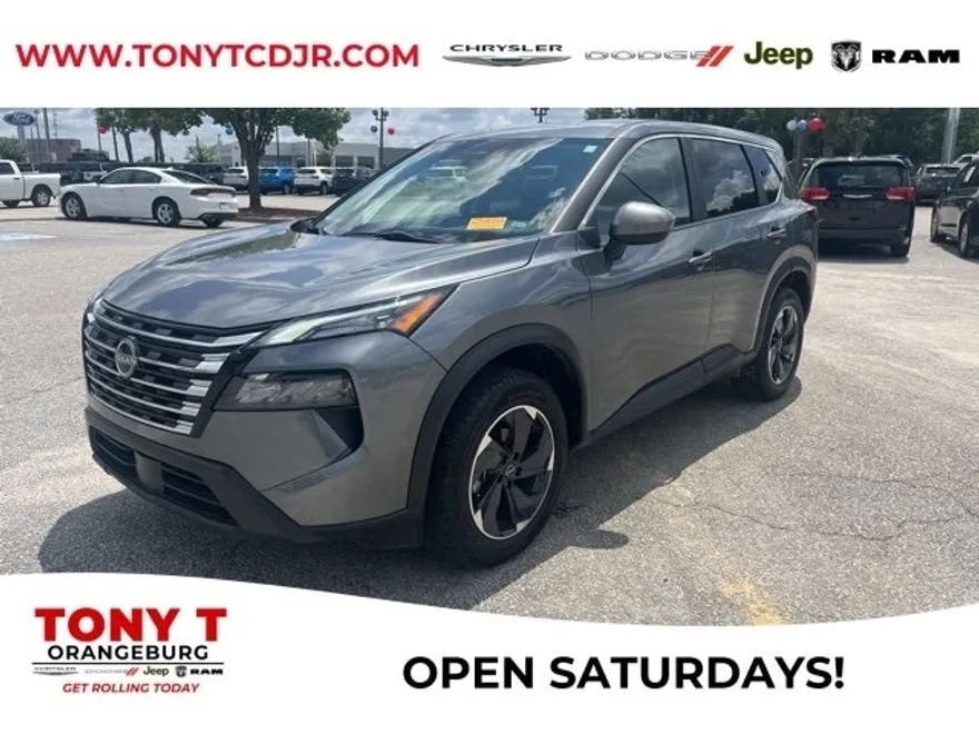 2024 Nissan Rogue SV photo 1