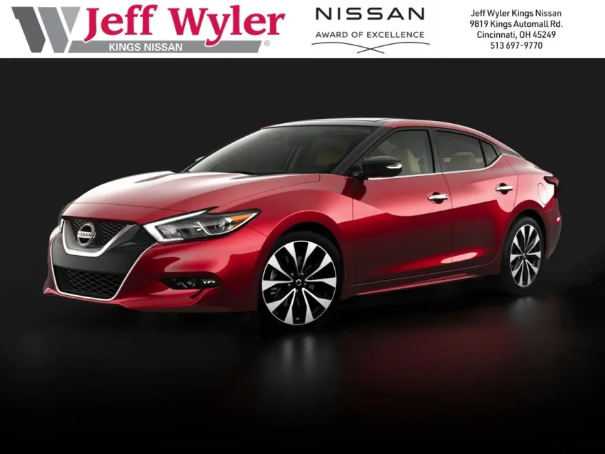 2017 Nissan Maxima SL photo 1